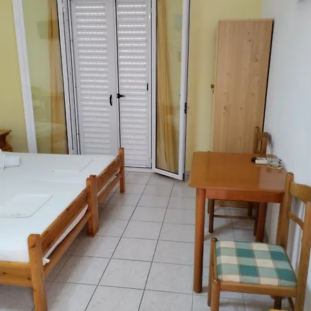 Asteras Aparthotel