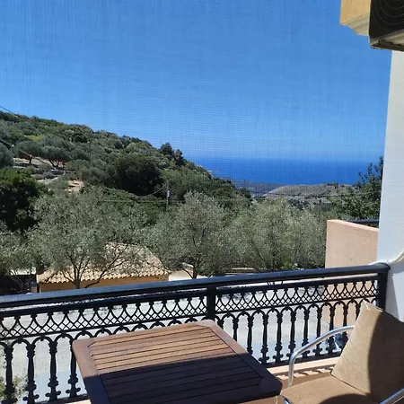 Asteras Aparthotel 2*