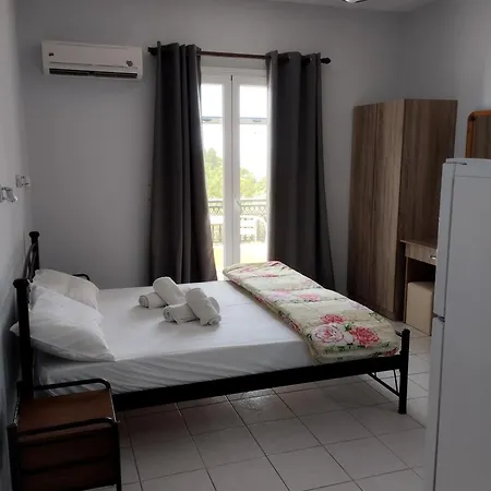 Asteras أرغوستولي