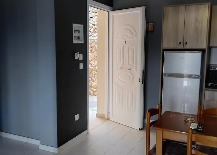 Asteras Aparthotel 3*