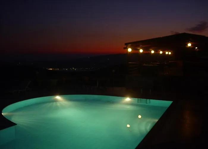 Asteras Aparthotel 3*